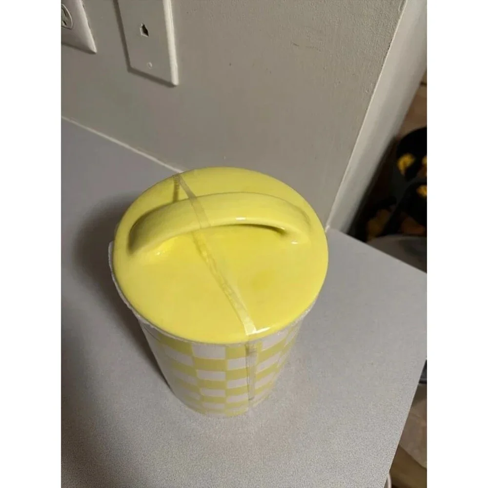 Ashland jar with lid yellow Yellow gingham Checkered new